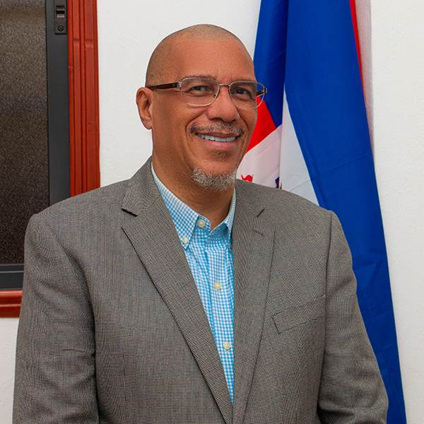 Dr. Serge B. Montes